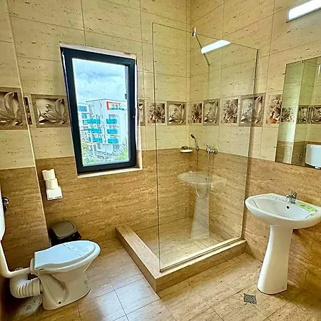 Neptun Hotel 3*